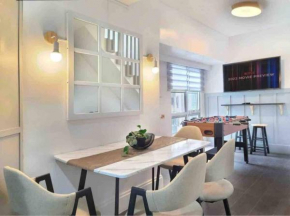 BGC - Two Bedroom Condo with Game Room with 400mbps WiFi- 09